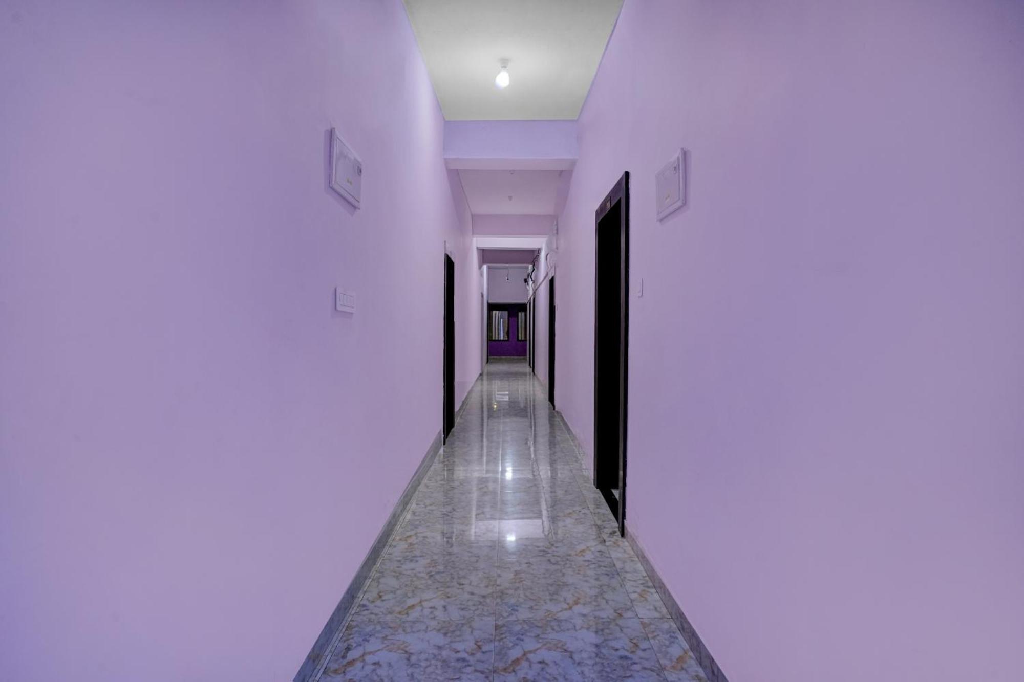 Oyo Flagship Hotel Ashok Vatika Banquet Hall รานจี ภายนอก รูปภาพ